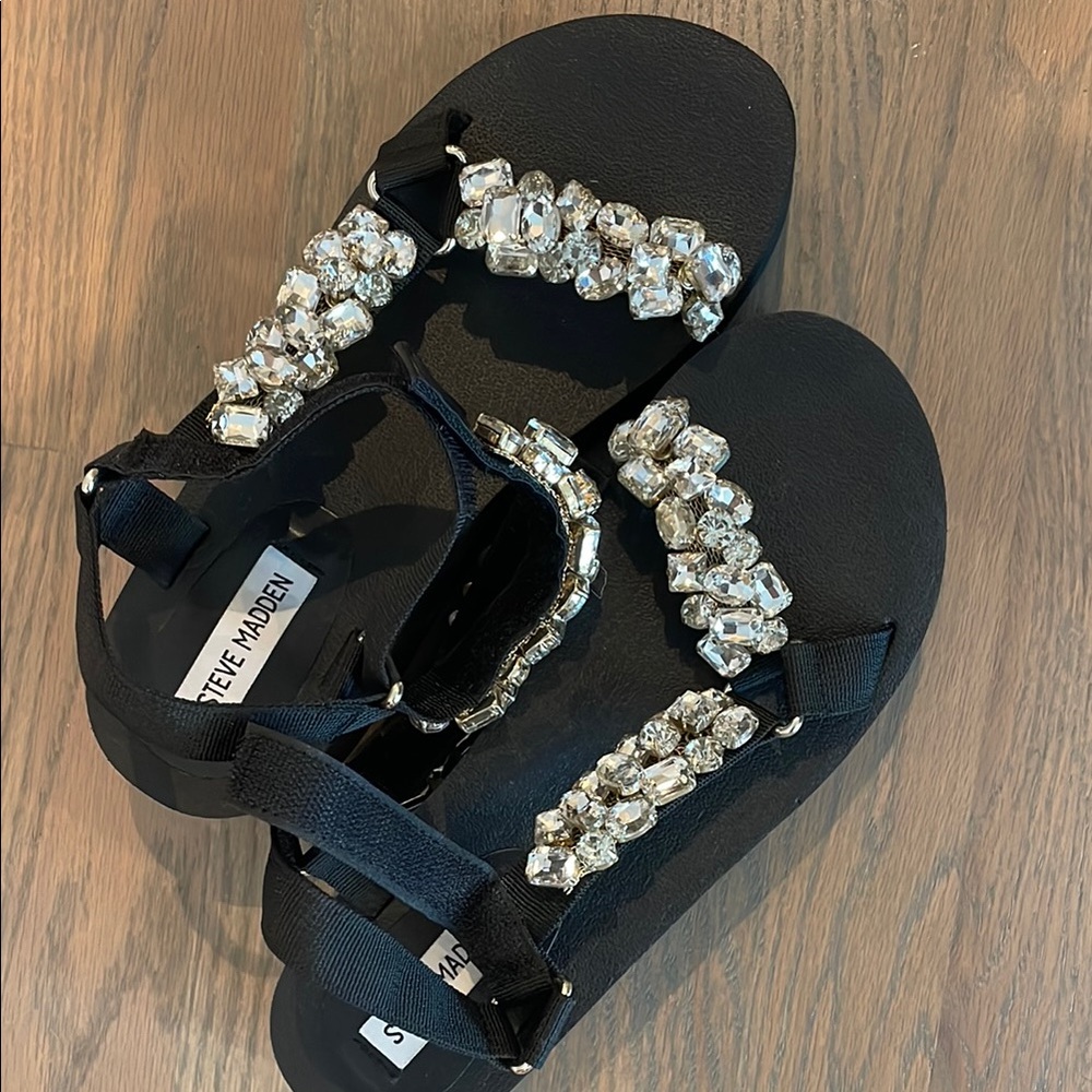 Steve Madden Black Sandals with Crystal Embellishments